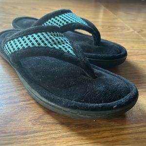 Therapeutic sandals